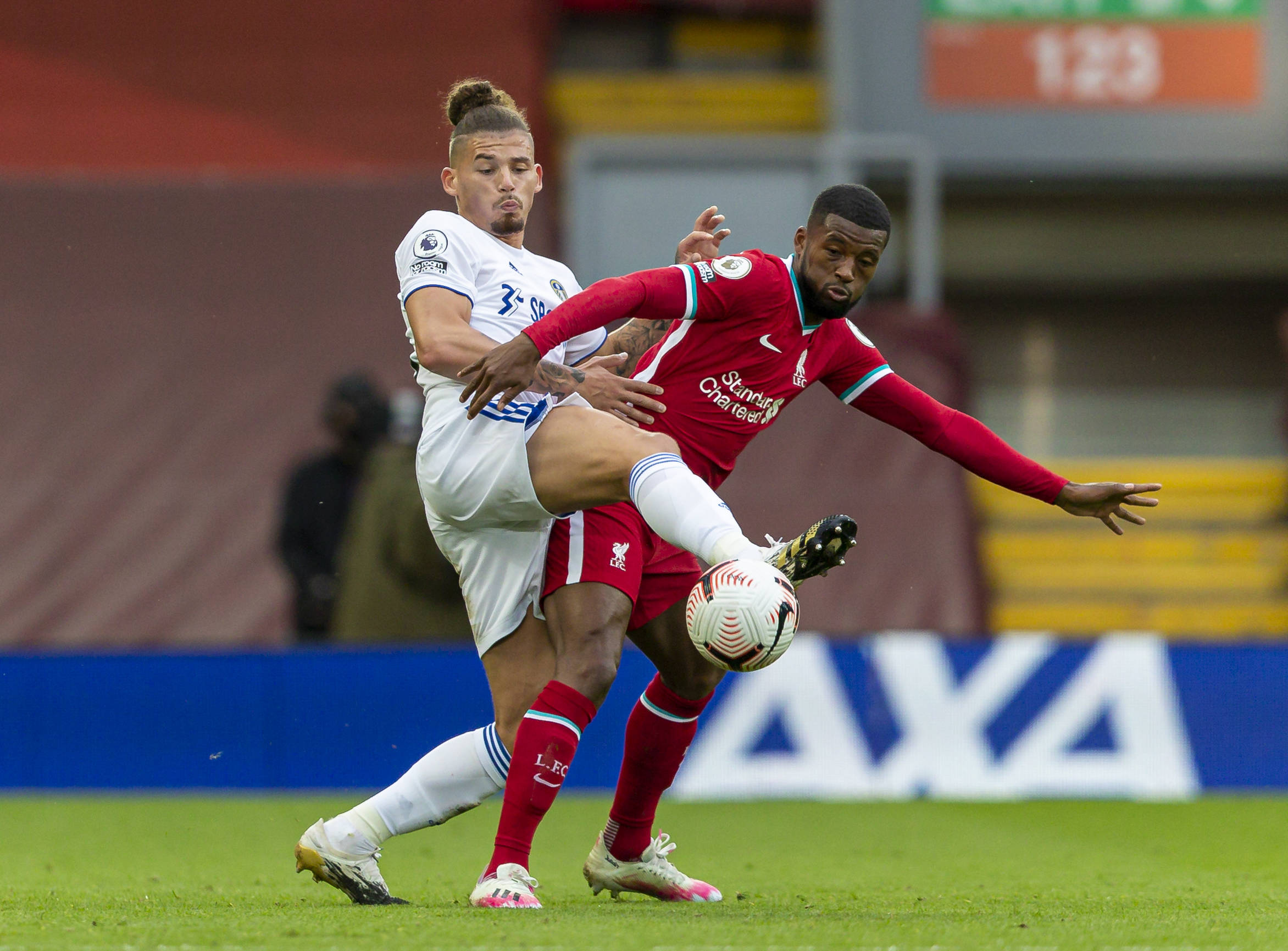 无异于对他 无异于对他